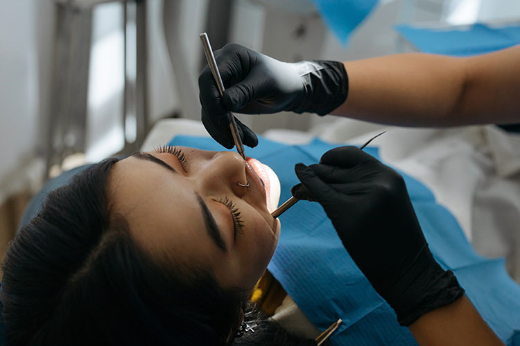 Tratamiento de odontología conservadora en Benicarló.